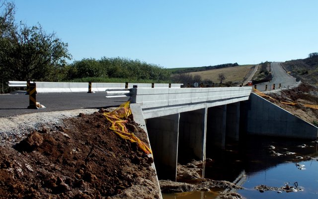 Baardskeerdersbospad in wording (Courant Argief)